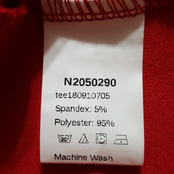 Long Sleeves Top With Tiered Ruffle Shoulder. - Picture 11 of 12